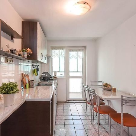 Spacious And Cozy 3 Bedroom Apartment In Downtown Sofia Exterior foto
