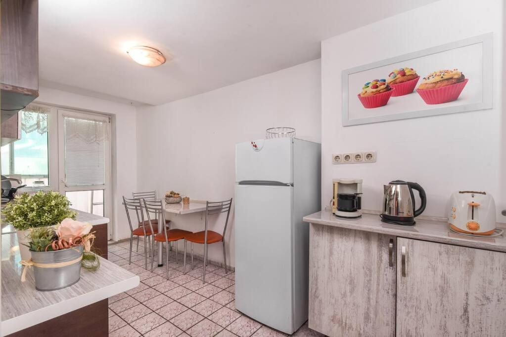 Spacious And Cozy 3 Bedroom Apartment In Downtown Sofia Exterior foto